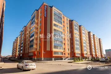 1-комнатная квартира, этаж 8 из 9, 40 м²