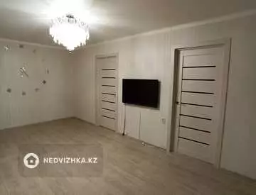 4-комнатная квартира, этаж 2 из 5, 61 м²