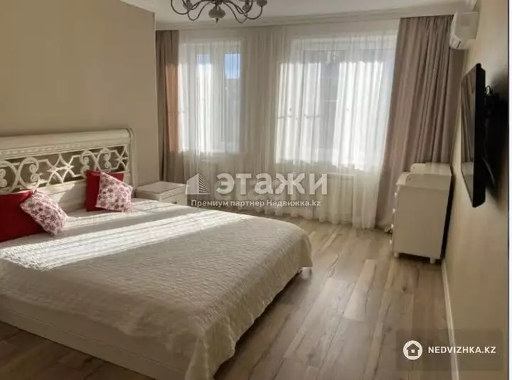 82 м², 2-комнатная квартира, этаж 3 из 14, 82 м², изображение - 1