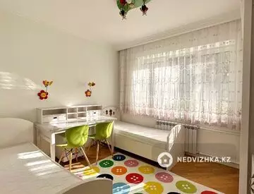 3-комнатная квартира, этаж 1 из 9, 66 м²