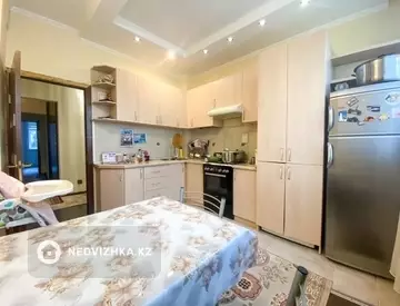 3-комнатная квартира, этаж 2 из 9, 72 м²