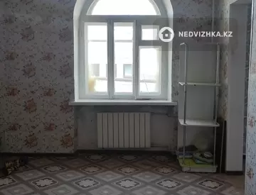 1-комнатная квартира, этаж 4 из 4, 38 м²