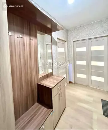 2-комнатная квартира, этаж 8 из 13, 60 м²