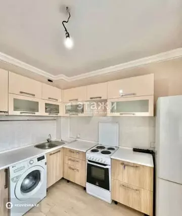 2-комнатная квартира, этаж 8 из 13, 60 м²