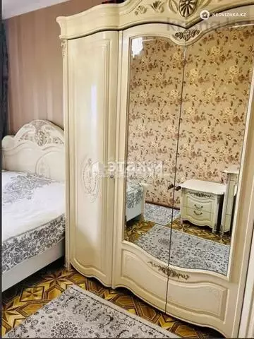 3-комнатная квартира, этаж 4 из 12, 85 м²