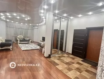 3-комнатная квартира, этаж 6 из 10, 130 м², на длительный срок