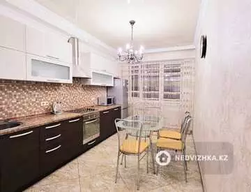 72 м², 2-комнатная квартира, этаж 7 из 13, 72 м², посуточно, изображение - 8