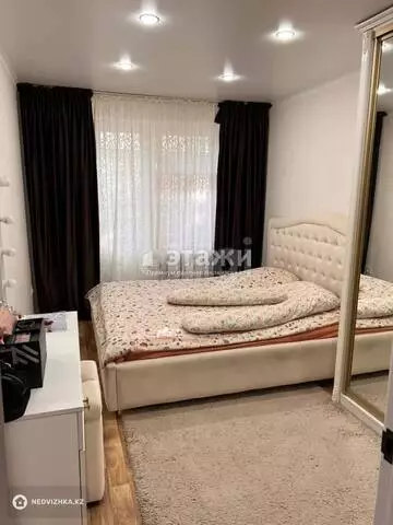 4-комнатная квартира, этаж 2 из 6, 80 м²