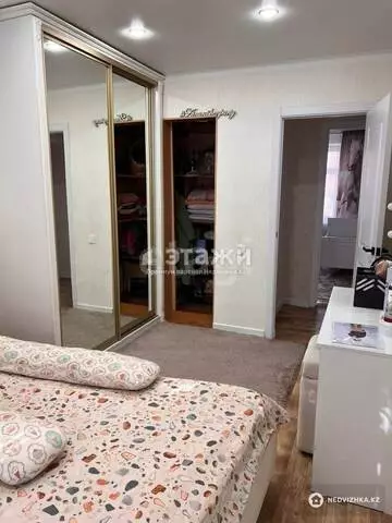 4-комнатная квартира, этаж 2 из 6, 80 м²