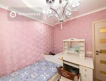 4-комнатная квартира, этаж 5 из 5, 72 м²