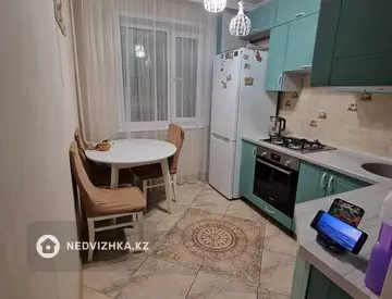 61.5 м², 3-комнатная квартира, этаж 2 из 5, 62 м², изображение - 1