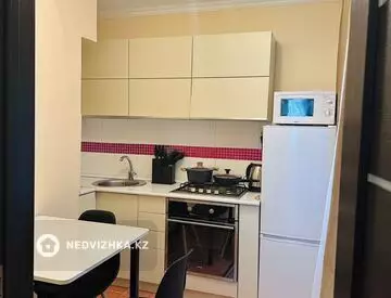 2-комнатная квартира, этаж 1 из 5, 52 м², посуточно