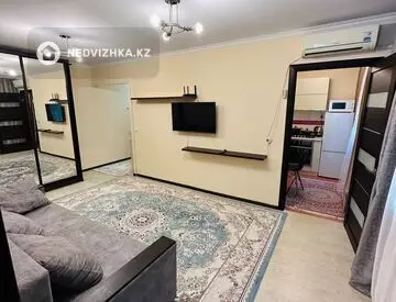 2-комнатная квартира, этаж 1 из 5, 52 м², посуточно