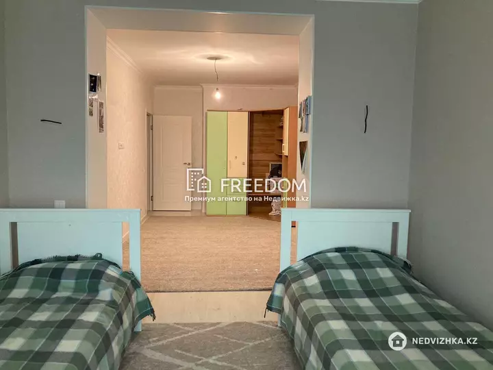 86.8 м², 3-комнатная квартира, этаж 2 из 9, 87 м², изображение - 1