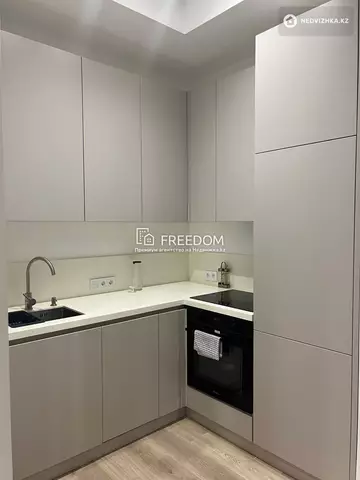 2-комнатная квартира, этаж 9 из 9, 42 м²