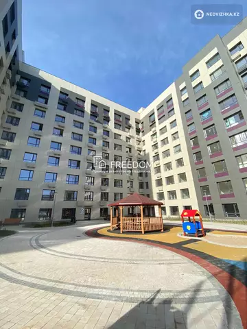 2-комнатная квартира, этаж 8 из 9, 60 м²