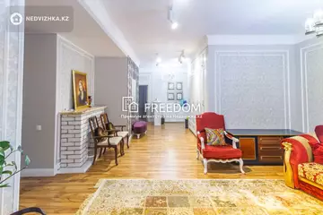 3-комнатная квартира, этаж 9 из 9, 126 м²