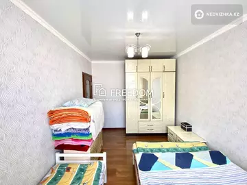 64 м², 2-комнатная квартира, этаж 2 из 12, 64 м², изображение - 2