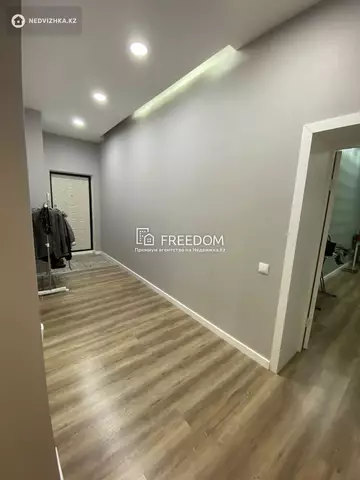 70 м², 2-комнатная квартира, этаж 3 из 10, 70 м², изображение - 5