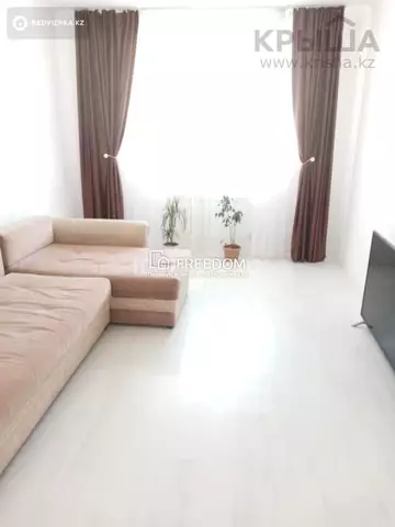 3-комнатная квартира, этаж 4 из 8, 90 м²