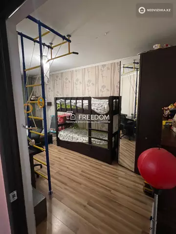 2-комнатная квартира, этаж 6 из 12, 54 м²