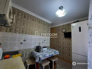 59.4 м², 3-комнатная квартира, этаж 2 из 5, 59 м², изображение - 5