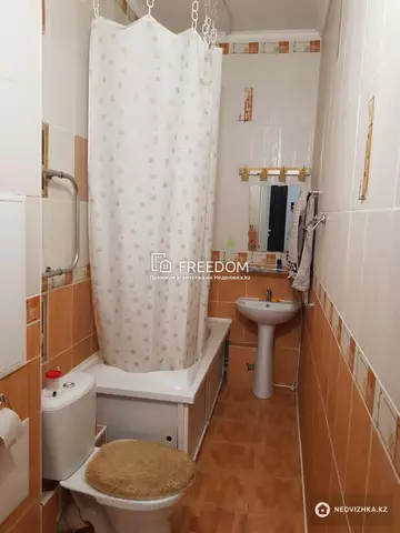 60 м², 2-комнатная квартира, этаж 2 из 12, 60 м², изображение - 1