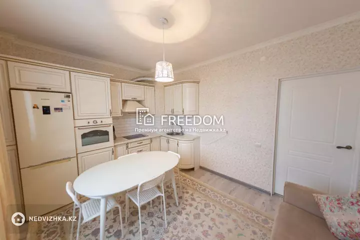 42.2 м², 1-комнатная квартира, этаж 3 из 8, 42 м², изображение - 1