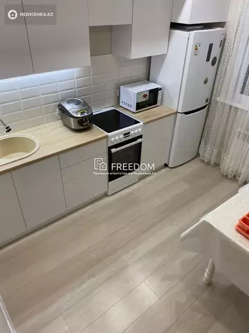 40 м², 1-комнатная квартира, этаж 10 из 12, 40 м², изображение - 1