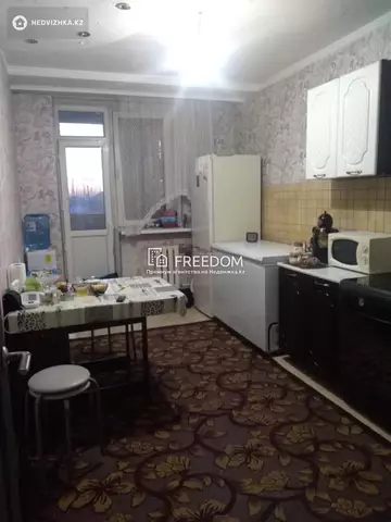 2-комнатная квартира, этаж 2 из 12, 69 м²