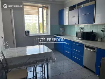 3-комнатная квартира, этаж 3 из 15, 90 м²