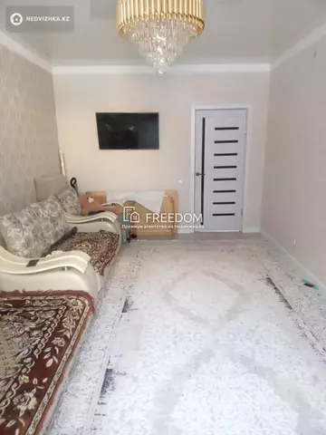 2-комнатная квартира, этаж 1 из 9, 56 м²