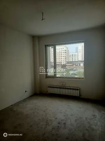 3-комнатная квартира, этаж 2 из 9, 89 м²