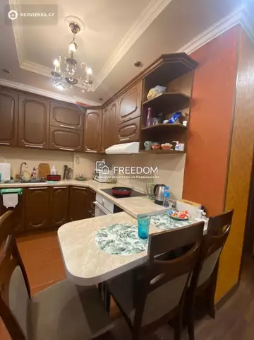 38.5 м², 2-комнатная квартира, этаж 10 из 18, 38 м², изображение - 4