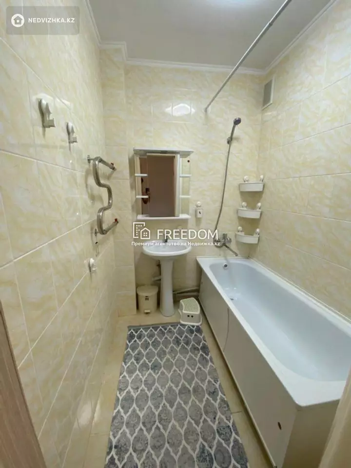 80 м², 3-комнатная квартира, этаж 10 из 12, 80 м², изображение - 1