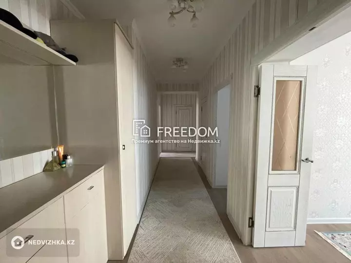 90 м², 3-комнатная квартира, этаж 3 из 8, 90 м², изображение - 1