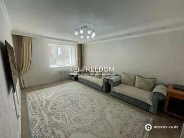 90 м², 3-комнатная квартира, этаж 3 из 8, 90 м², изображение - 1