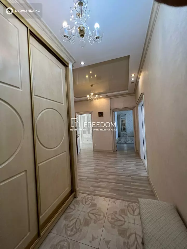 135 м², 4-комнатная квартира, этаж 5 из 10, 135 м², изображение - 1