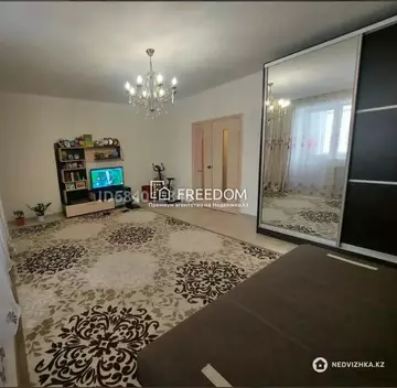 65 м², 2-комнатная квартира, этаж 3 из 5, 65 м², изображение - 0