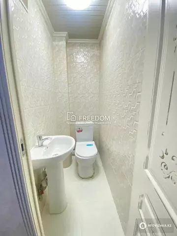 2-комнатная квартира, этаж 2 из 9, 54 м²