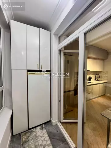 93 м², 3-комнатная квартира, этаж 4 из 10, 93 м², изображение - 1