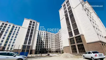 132 м², 5-комнатная квартира, этаж 4 из 10, 132 м², изображение - 2