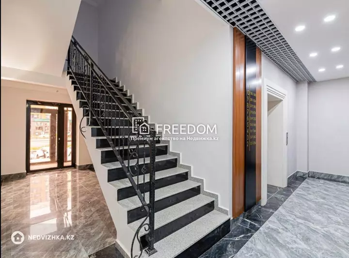 68.7 м², 2-комнатная квартира, этаж 3 из 10, 69 м², изображение - 1