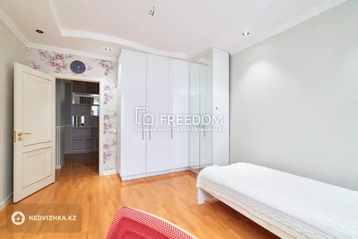 102 м², 4-комнатная квартира, этаж 7 из 10, 102 м², изображение - 1