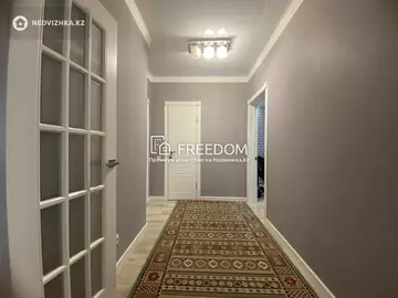 4-комнатная квартира, этаж 8 из 12, 96 м²