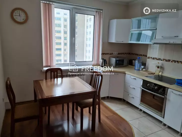 71 м², 2-комнатная квартира, этаж 10 из 13, 71 м², изображение - 1