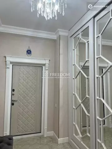 3-комнатная квартира, этаж 4 из 9, 90 м²