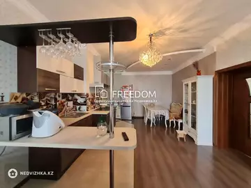 2-комнатная квартира, этаж 10 из 22, 70 м²