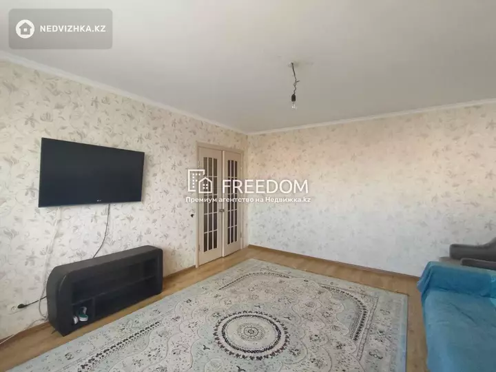 78.5 м², 3-комнатная квартира, этаж 10 из 10, 78 м², изображение - 1