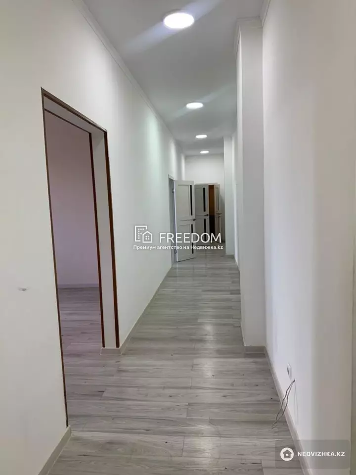 93.4 м², 3-комнатная квартира, этаж 2 из 5, 93 м², изображение - 1